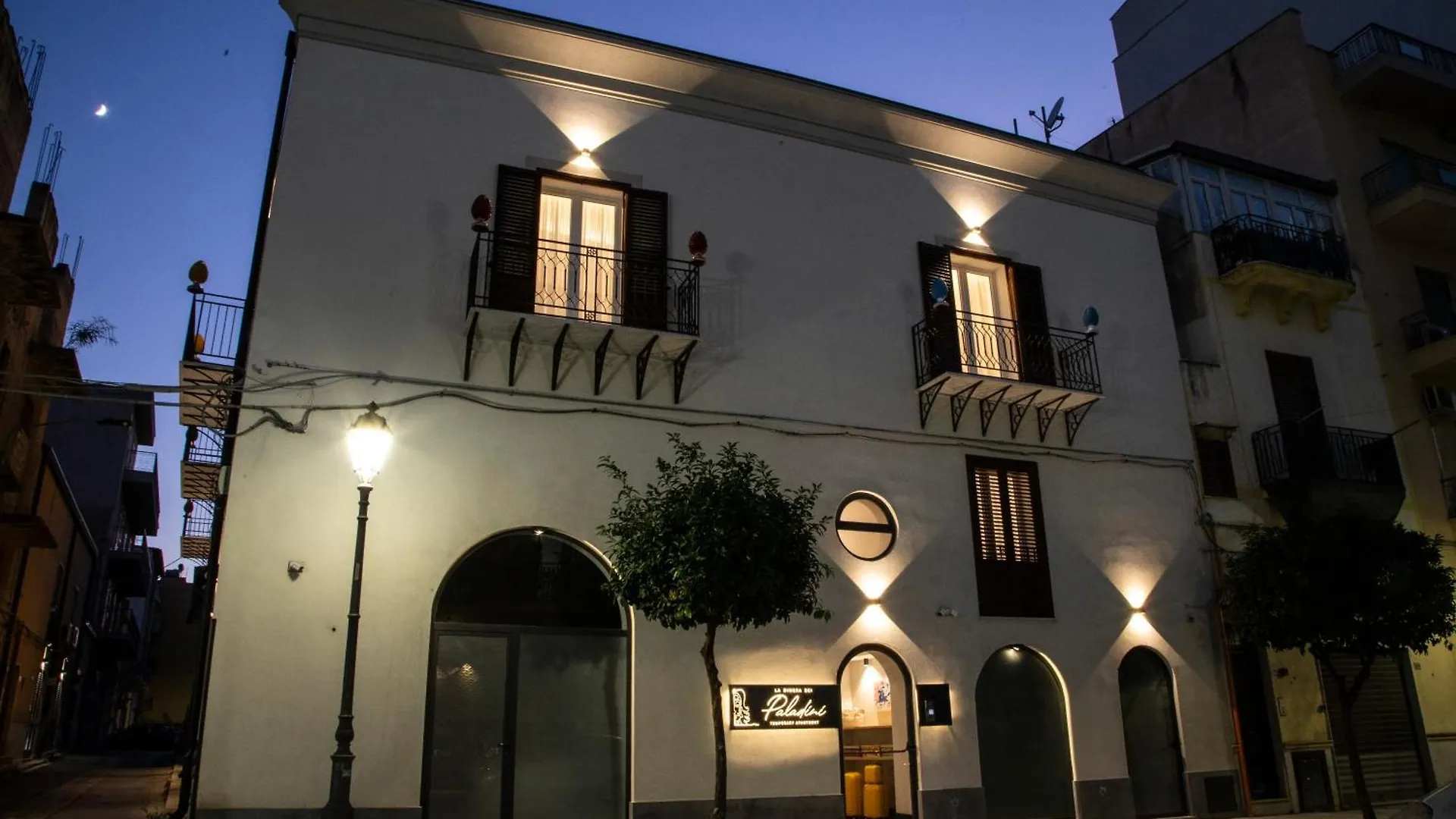 巴格里亚La Dimora Dei Paladini公寓式酒店